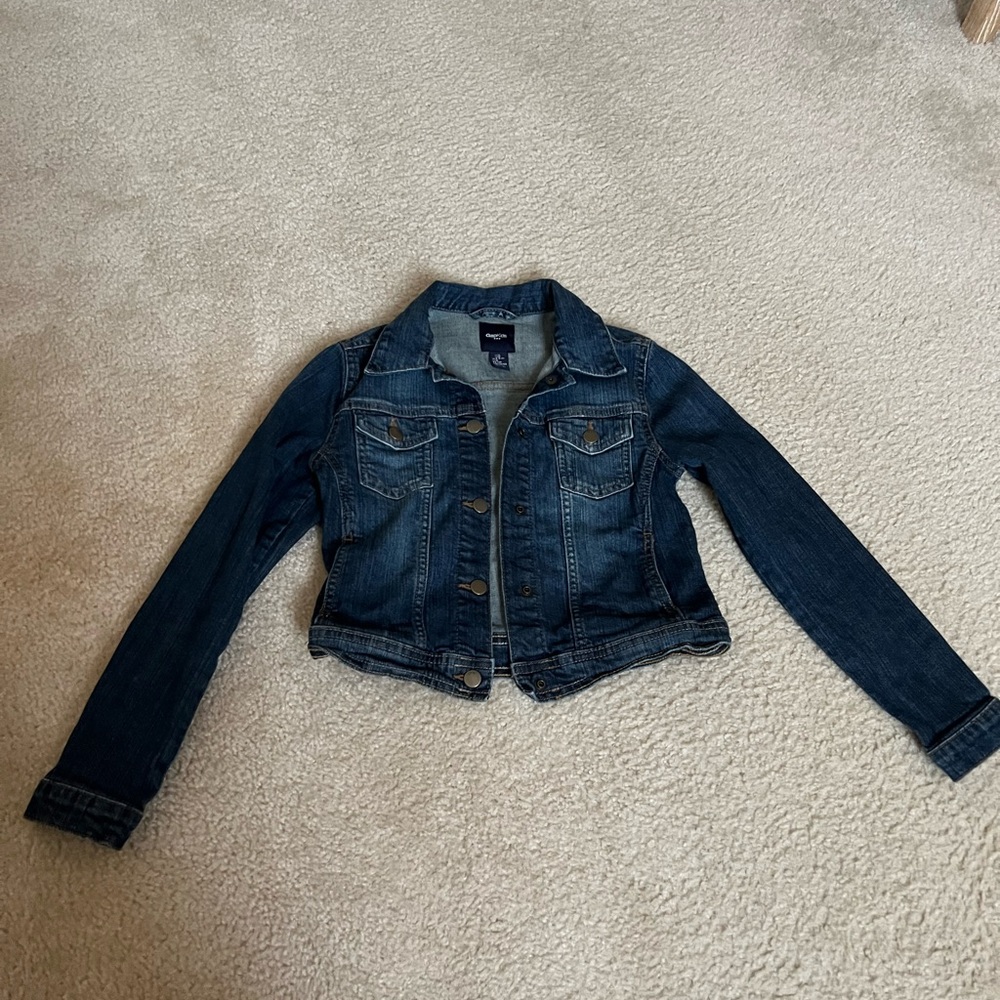 Gap - Picture 2 of 3